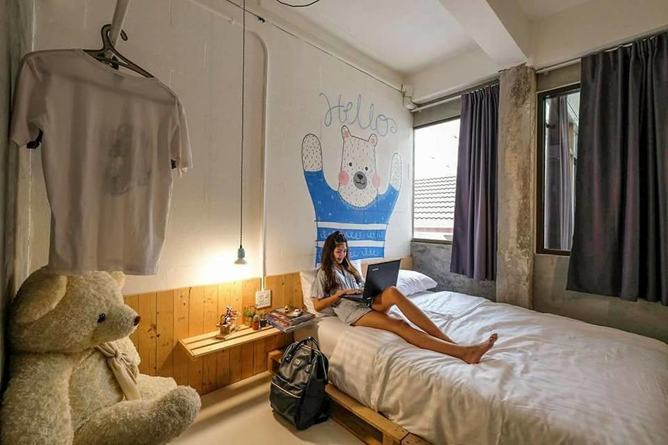 Pastelhouse Hostel (Adults Only) Бангкок Екстер'єр фото